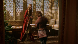 extant_GameOfThrones_2x05-TheGhostOfHarrenhal_0709