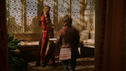 extant_GameOfThrones_2x05-TheGhostOfHarrenhal_0714