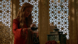 extant_GameOfThrones_2x05-TheGhostOfHarrenhal_0719