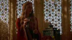 extant_GameOfThrones_2x05-TheGhostOfHarrenhal_0729