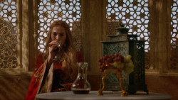 extant_GameOfThrones_2x05-TheGhostOfHarrenhal_0738