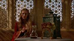 extant_GameOfThrones_2x05-TheGhostOfHarrenhal_0741