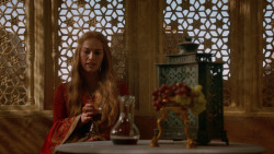 extant_GameOfThrones_2x05-TheGhostOfHarrenhal_0747