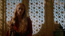 extant_GameOfThrones_2x05-TheGhostOfHarrenhal_0777
