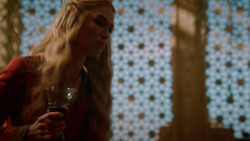 extant_GameOfThrones_2x05-TheGhostOfHarrenhal_0779