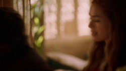 extant_GameOfThrones_2x05-TheGhostOfHarrenhal_0850