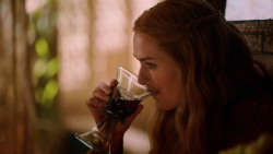 extant_GameOfThrones_2x05-TheGhostOfHarrenhal_0853