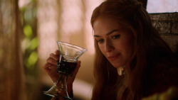 extant_GameOfThrones_2x05-TheGhostOfHarrenhal_0859