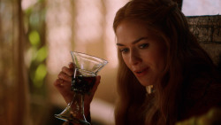extant_GameOfThrones_2x05-TheGhostOfHarrenhal_0861