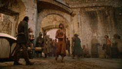 extant_GameOfThrones_2x05-TheGhostOfHarrenhal_0864