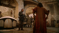 extant_GameOfThrones_2x05-TheGhostOfHarrenhal_0869