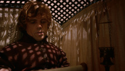 extant_GameOfThrones_2x05-TheGhostOfHarrenhal_0881