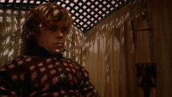extant_GameOfThrones_2x05-TheGhostOfHarrenhal_0893