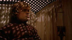extant_GameOfThrones_2x05-TheGhostOfHarrenhal_0895