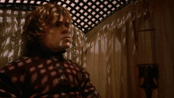 extant_GameOfThrones_2x05-TheGhostOfHarrenhal_0896