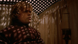 extant_GameOfThrones_2x05-TheGhostOfHarrenhal_0897