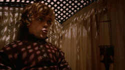 extant_GameOfThrones_2x05-TheGhostOfHarrenhal_0902