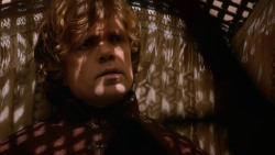 extant_GameOfThrones_2x05-TheGhostOfHarrenhal_0908