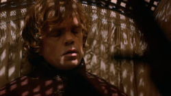 extant_GameOfThrones_2x05-TheGhostOfHarrenhal_0917