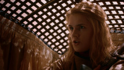 extant_GameOfThrones_2x05-TheGhostOfHarrenhal_0924