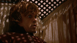 extant_GameOfThrones_2x05-TheGhostOfHarrenhal_0928