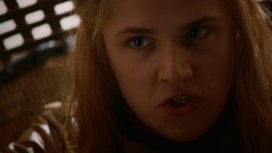 extant_GameOfThrones_2x05-TheGhostOfHarrenhal_0941
