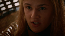 extant_GameOfThrones_2x05-TheGhostOfHarrenhal_0948