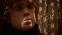 extant_GameOfThrones_2x05-TheGhostOfHarrenhal_0950