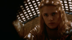 extant_GameOfThrones_2x05-TheGhostOfHarrenhal_0960