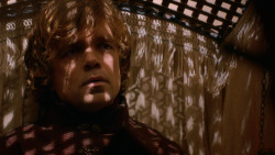 extant_GameOfThrones_2x05-TheGhostOfHarrenhal_0967