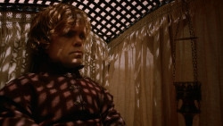 extant_GameOfThrones_2x05-TheGhostOfHarrenhal_1002
