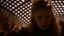extant_GameOfThrones_2x05-TheGhostOfHarrenhal_1011