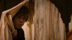 extant_GameOfThrones_2x05-TheGhostOfHarrenhal_1020