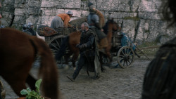 extant_GameOfThrones_2x05-TheGhostOfHarrenhal_1046
