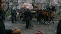 extant_GameOfThrones_2x05-TheGhostOfHarrenhal_1047