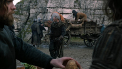 extant_GameOfThrones_2x05-TheGhostOfHarrenhal_1048