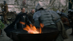 extant_GameOfThrones_2x05-TheGhostOfHarrenhal_1054