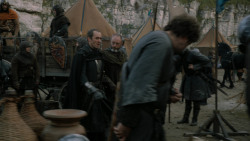 extant_GameOfThrones_2x05-TheGhostOfHarrenhal_1062