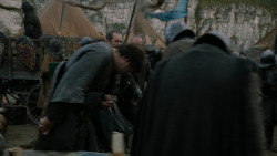 extant_GameOfThrones_2x05-TheGhostOfHarrenhal_1063