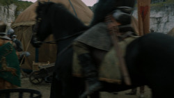 extant_GameOfThrones_2x05-TheGhostOfHarrenhal_1069