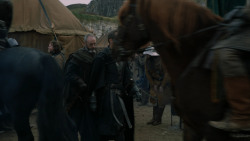 extant_GameOfThrones_2x05-TheGhostOfHarrenhal_1071