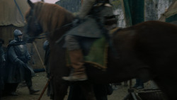 extant_GameOfThrones_2x05-TheGhostOfHarrenhal_1072
