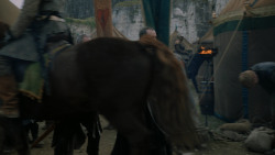 extant_GameOfThrones_2x05-TheGhostOfHarrenhal_1073