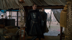 extant_GameOfThrones_2x05-TheGhostOfHarrenhal_1093