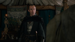 extant_GameOfThrones_2x05-TheGhostOfHarrenhal_1098