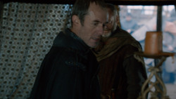 extant_GameOfThrones_2x05-TheGhostOfHarrenhal_1110