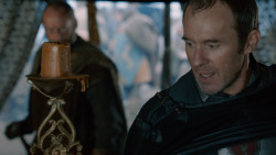extant_GameOfThrones_2x05-TheGhostOfHarrenhal_1113