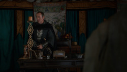 extant_GameOfThrones_2x05-TheGhostOfHarrenhal_1129
