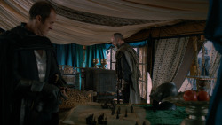 extant_GameOfThrones_2x05-TheGhostOfHarrenhal_1143