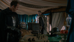 extant_GameOfThrones_2x05-TheGhostOfHarrenhal_1144
